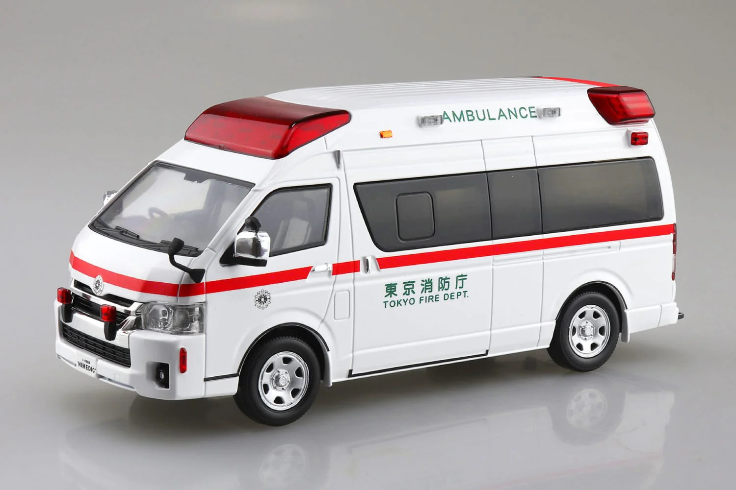 Aoshima 1/32 SNAP KIT #02-HM, TOYOTA HI-MEDIC - Image 3
