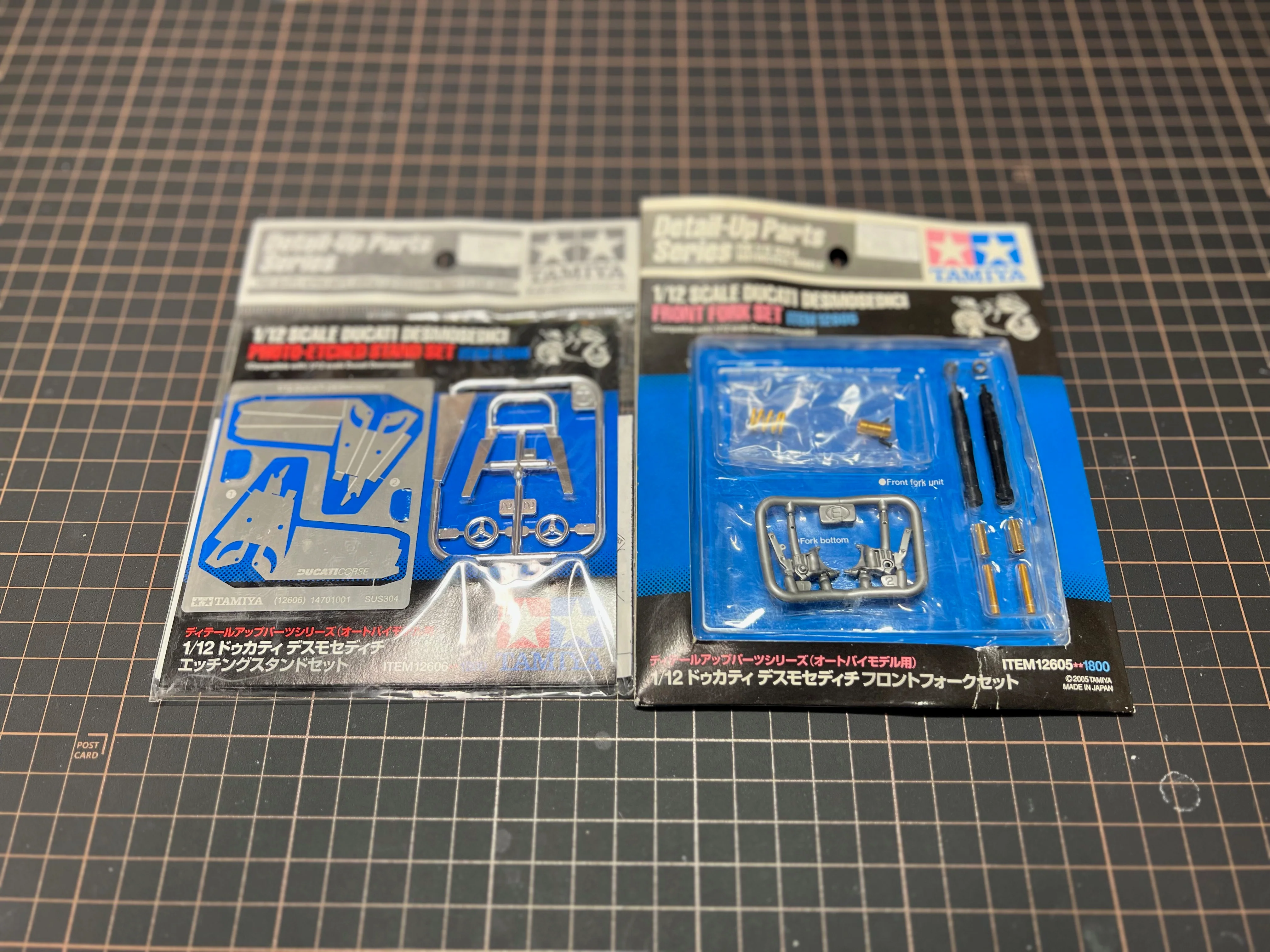 Tamiya 1/12 Ducati Desmosedici + Front Fork and PE Stand - Image 3